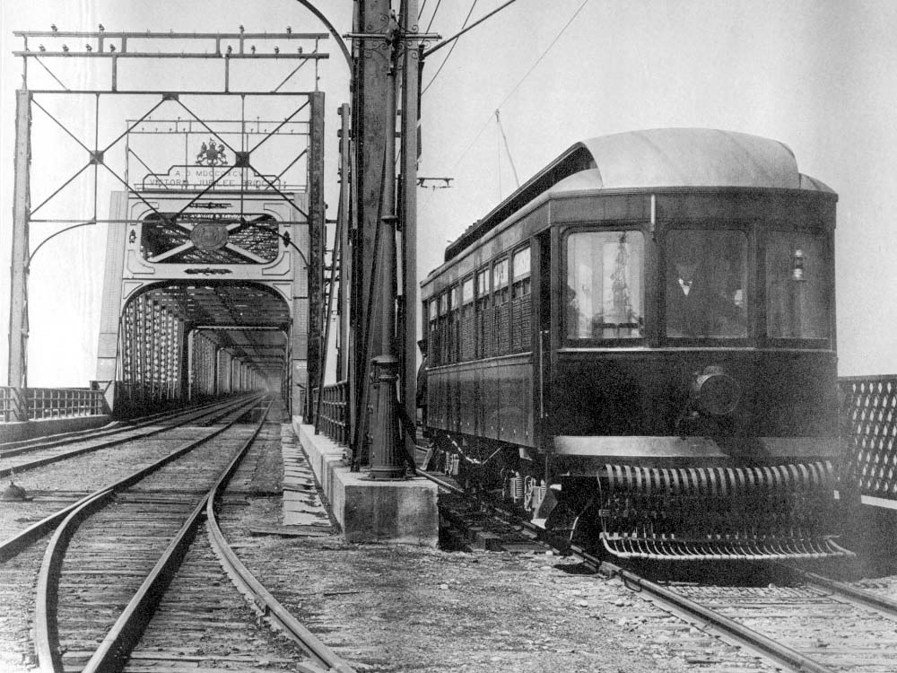 Montreal interurban streetcar photo