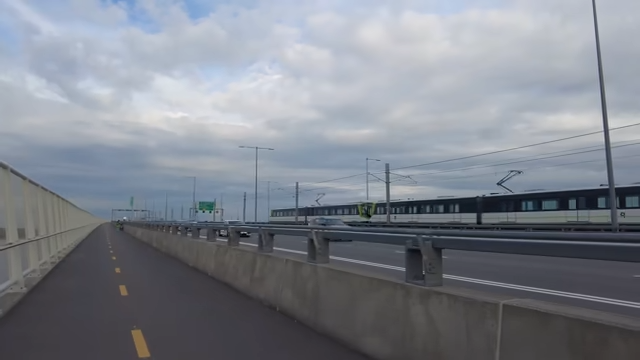 Montreal REM video