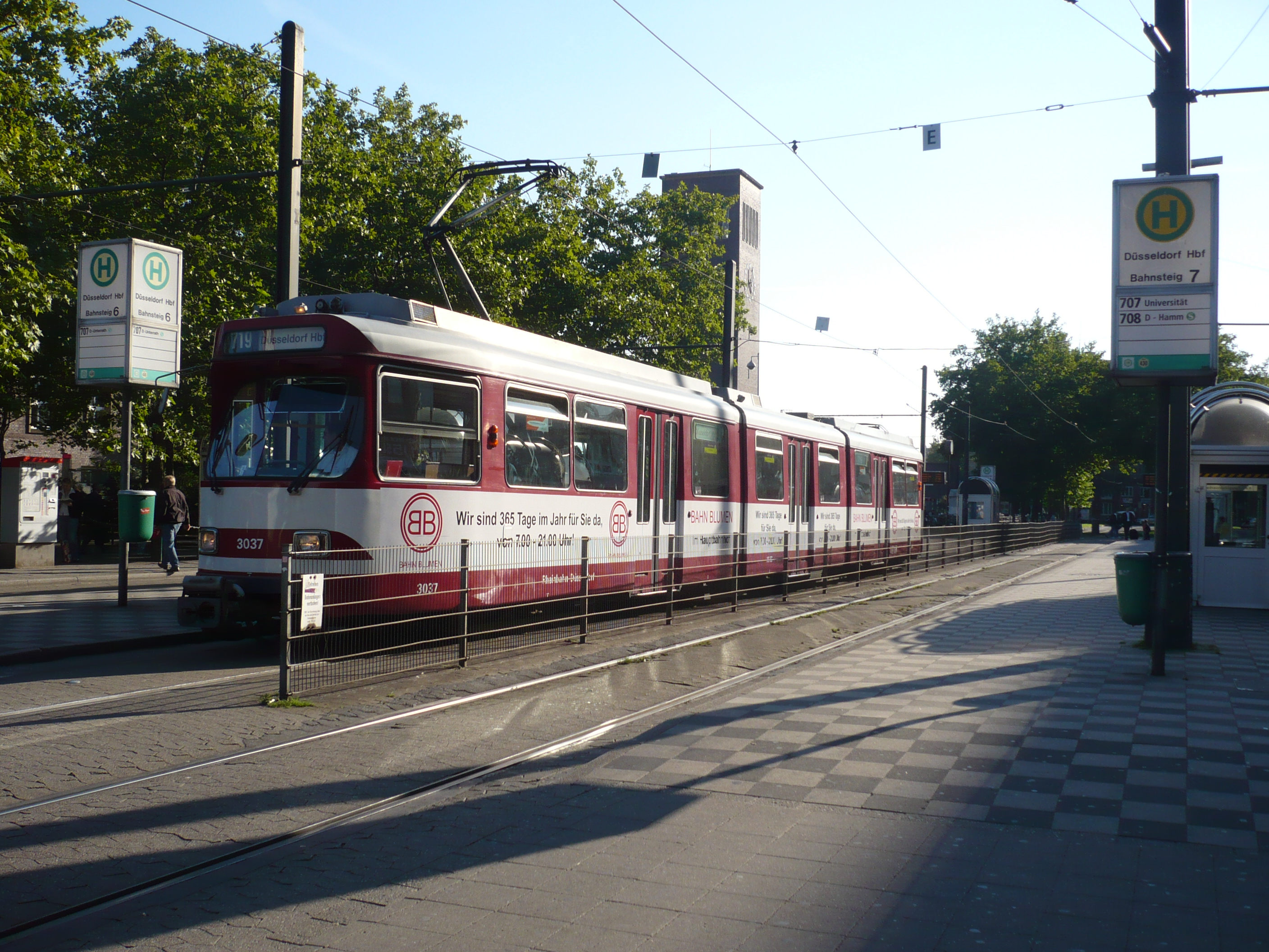 Dusseldorf tram photo