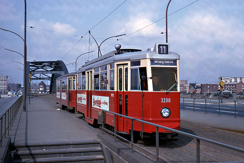 Hamburg tram photo