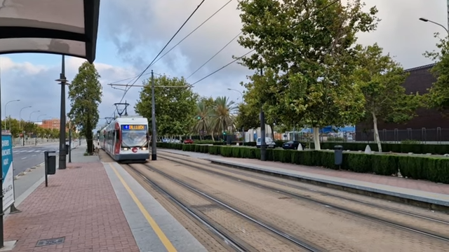 Valencia modern trams video