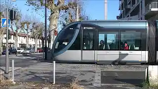 Bordeaux modern trams video