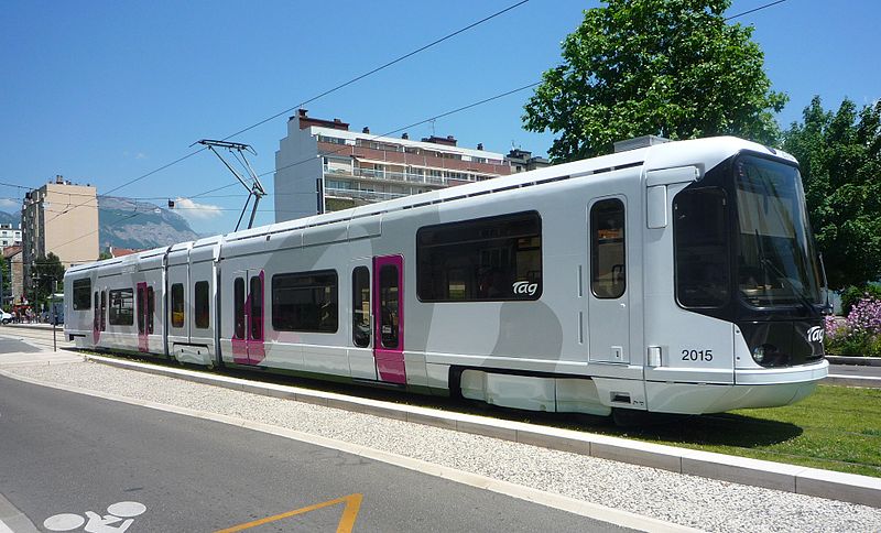Grenoble TFS tram photo