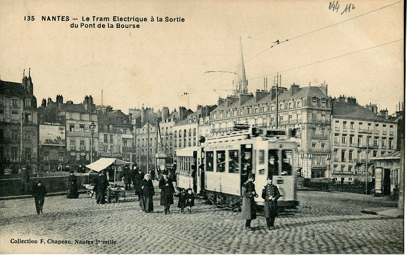 Nantes tram photo