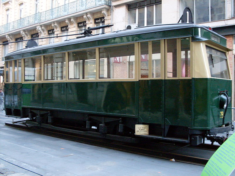 Toulouse tram photo