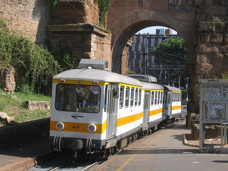 Rome suburban tram