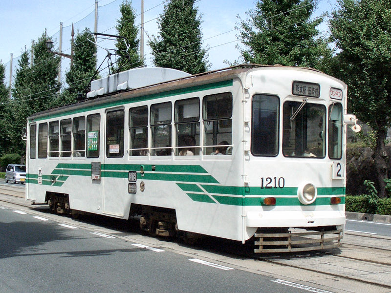 Kumamoto traditional tram photo