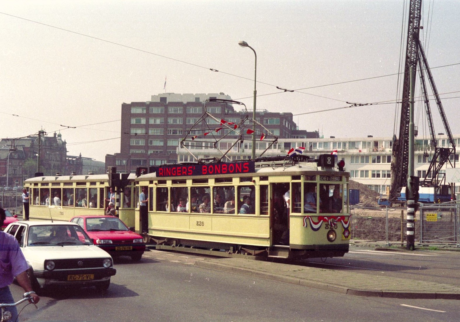 Hague 8 series tram