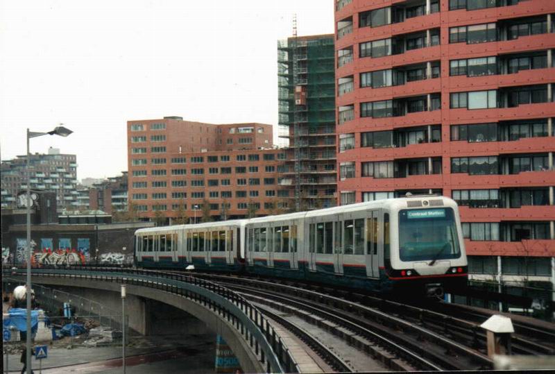 Rotterdam metro photo