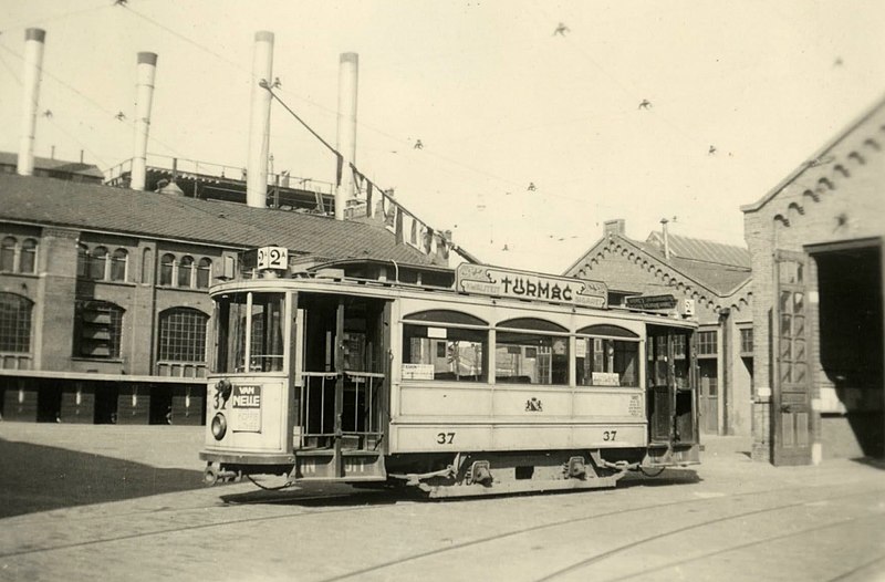 Utrecht old ltram photo