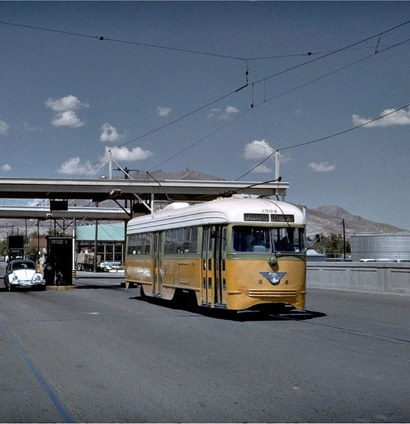 El Paso Juárez streetcar photo