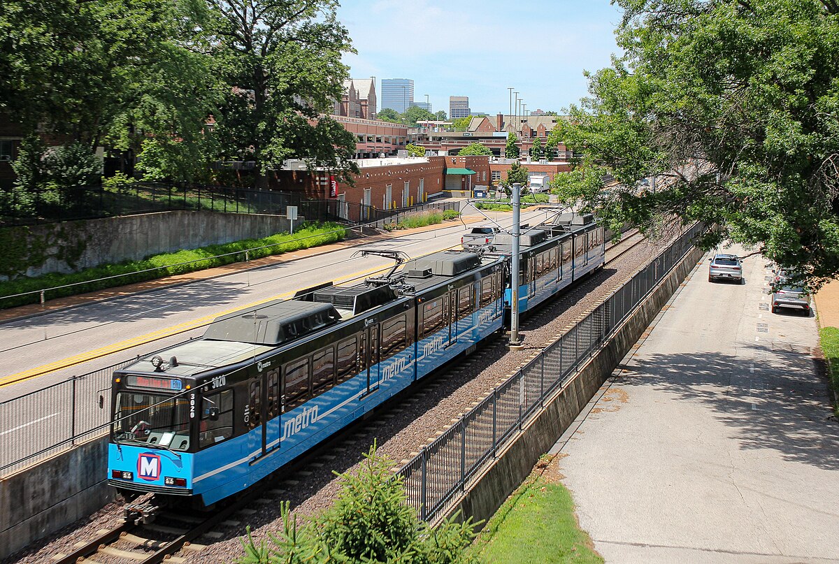 St Louis LRT Metrolink photo